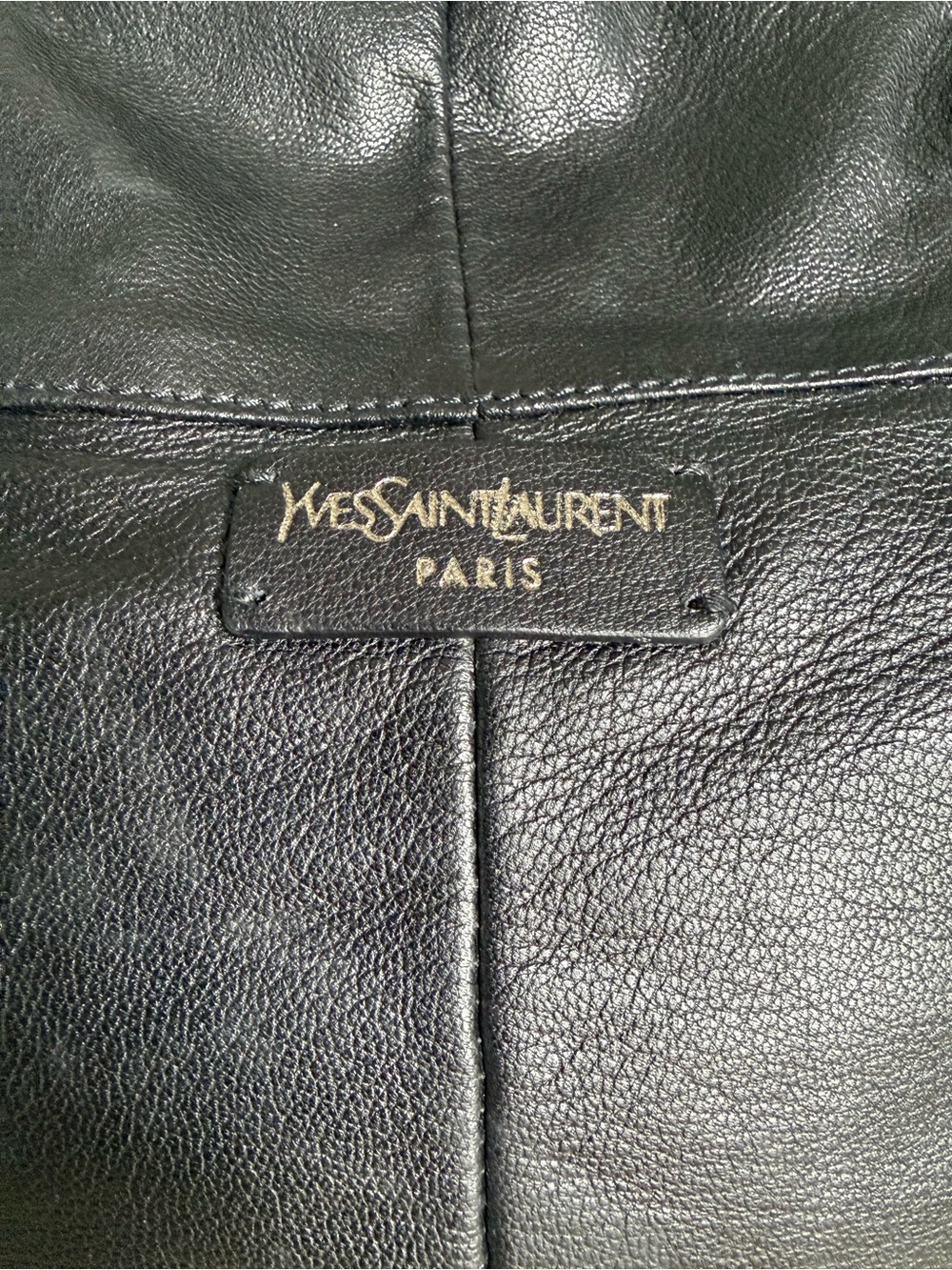 Yves Saint Laurent Black Gathered Leather Shoulder Bag - Picture 3 of 16